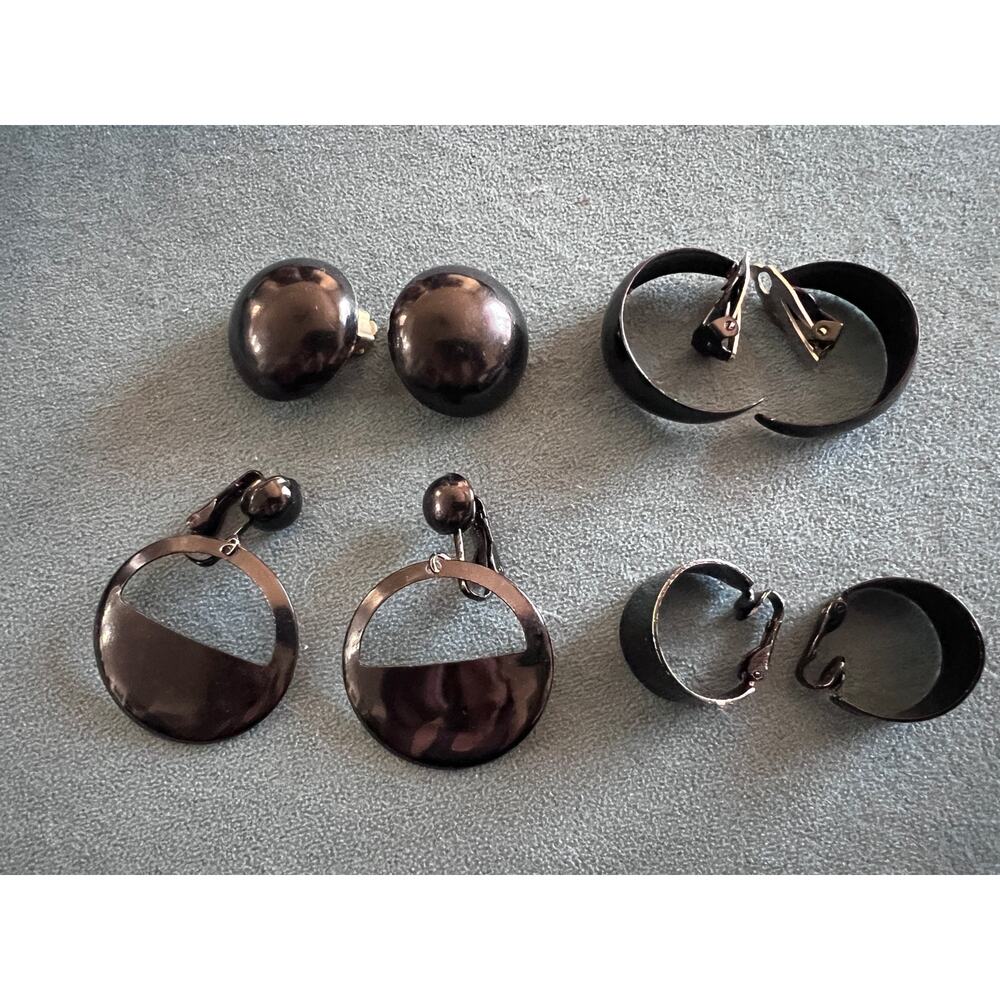 Lot of 4 Vintage Black Metal Clip-On Earrings Round Hoop Retro Jewelry Goth
